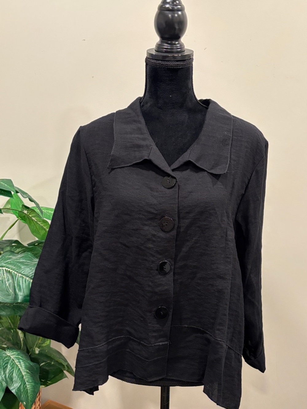 Habitat A-line Black Button-Front Top with 3/4 Sleeves